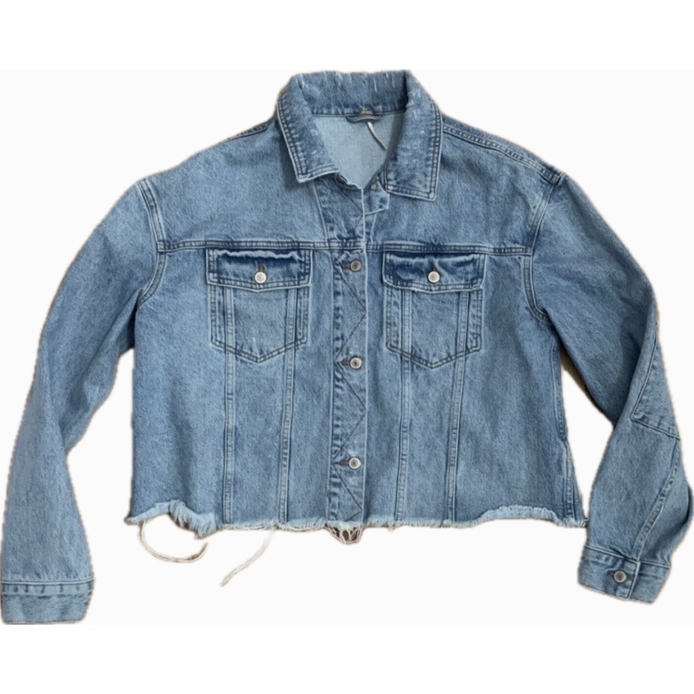 FREE PEOPLE Distressed DENIM JACKET Cut-Off Frayed Edge CROPPED OVERSIZED sz S
